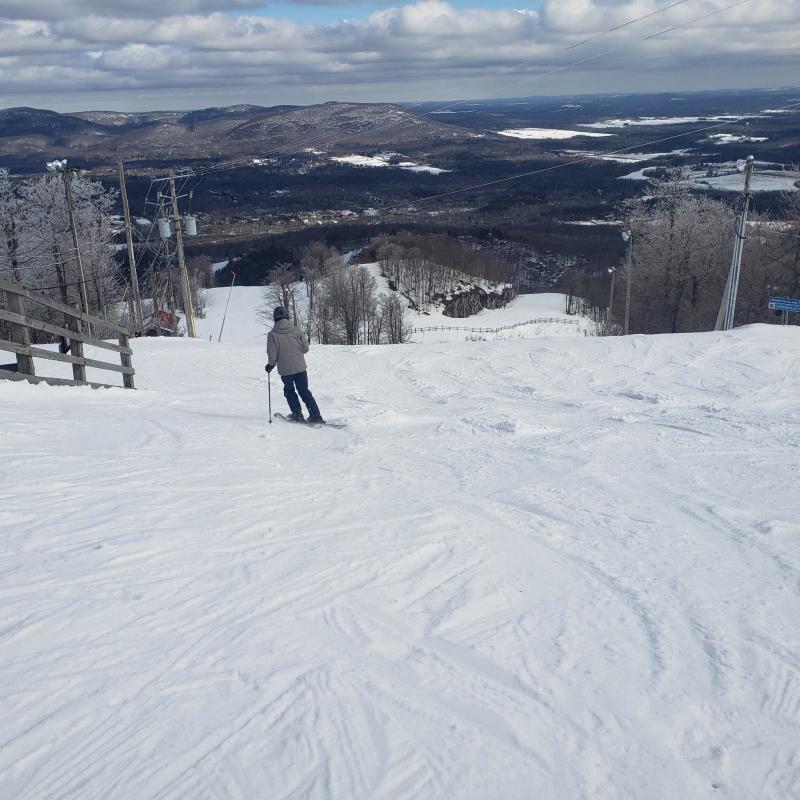 Bromont, montagne d'expériences - Souvenir - Début de ski printemps Bromont, montagne d'expériences - Souvenir - Début de ski printemps