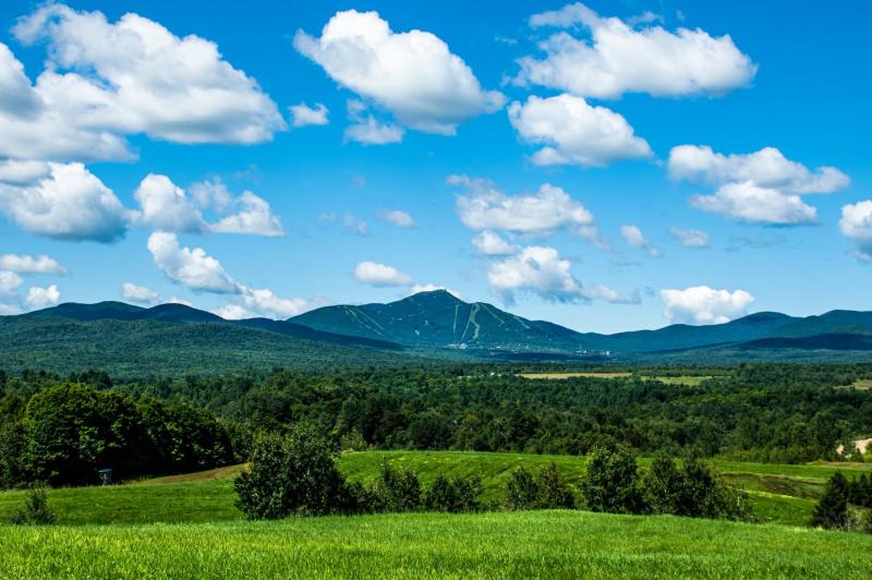 Jay Peak - La frontière sépare nos 2 pays, ne nous divisons pas