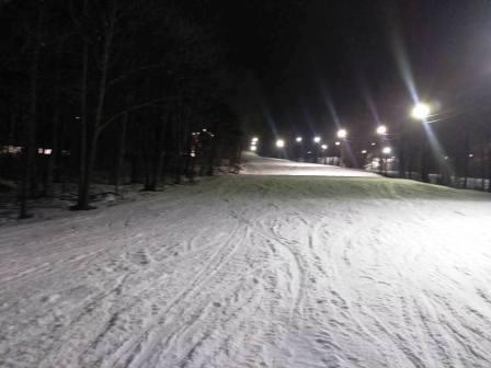 Mont Rigaud - Dans cette station de la Montérégie la neige est encore présente Mont Rigaud - Dans cette station de la Montérégie la neige est encore présente